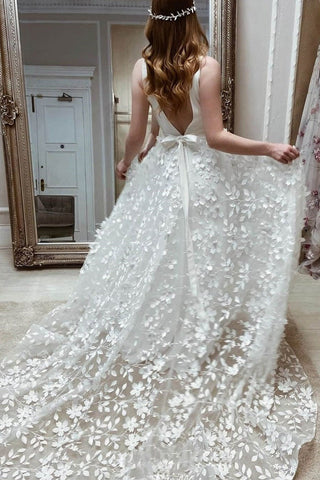 Vestidos de novia elegantes de encaje floral con escote en V y corte en A WD697