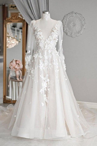 Robe de mariée en tulle ivoire, coupe trapèze, col en V, manches longues, référence WD577