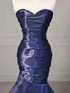 Magnifique robe de soirée sirène bleu marine sans bretelles et plissée Y7987