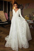 Vestido de novia de playa elegante, corte en A, manga larga y escote en V WD551