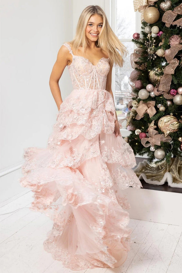 Vestido de noche de fiesta impresionante, de encaje, corte en A, con volantes y abertura.