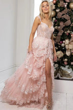 Vestido de noche de fiesta impresionante, de encaje, corte en A, con volantes y abertura.
