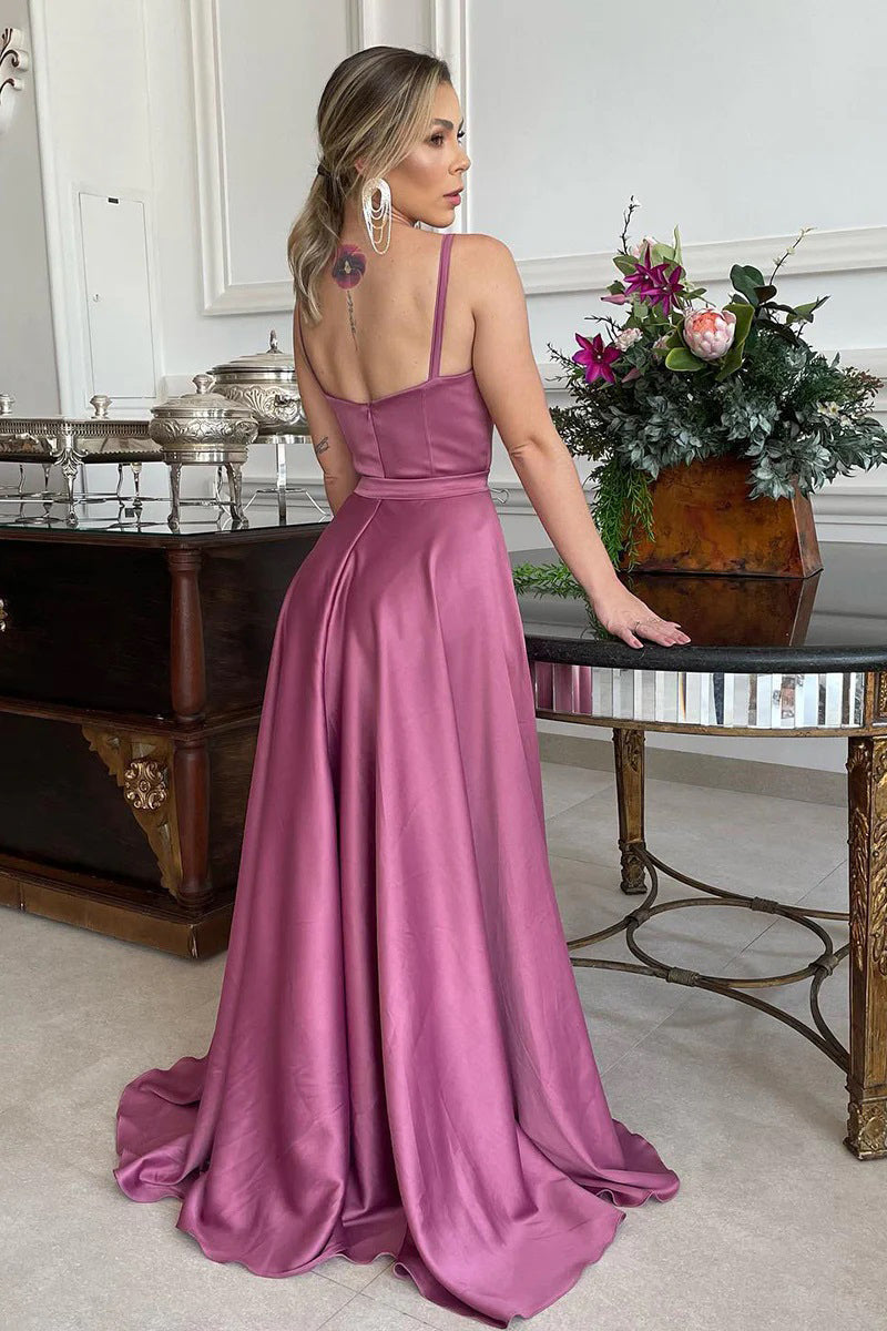 Vestido largo de dama de honor con escote corazón, tirantes finos y corte en A, modelo BD110