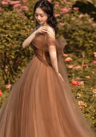 Precioso vestido largo de fiesta de tul con tirantes, corte en A, ideal para ocasiones formales (modelo Y4643).
