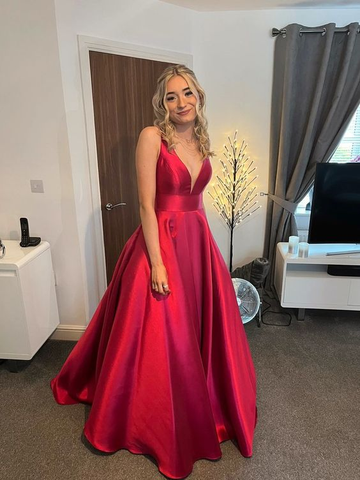 Robe de soirée rouge longue à col en V et coupe trapèze Y6035