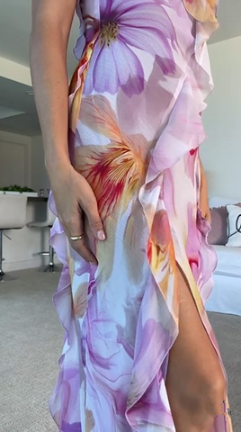 Precioso vestido largo de fiesta con estampado floral gráfico y volantes, espalda baja y abertura, modelo Y8099