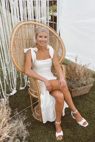 Impresionantes vestidos de dama de honor con escote de tirantes finos y corte en A BD100