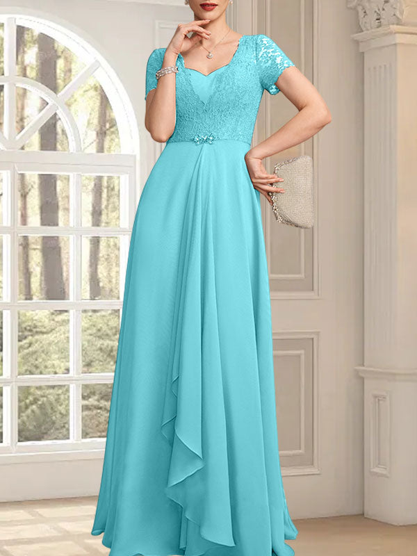 Vestido de corte A, escote corazón, largo hasta el suelo, de gasa, encaje, con cuentas y volantes en cascada para la madre de la novia.
