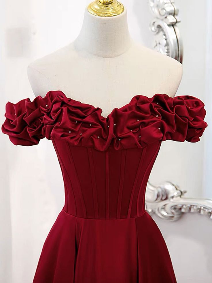 Vestido largo de fiesta de satén con hombros descubiertos y corte en A, modelo Y6340