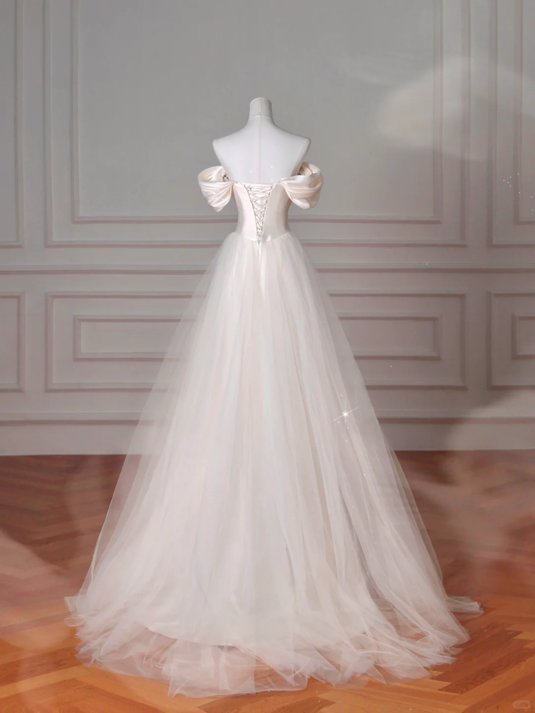 Robe de soirée sirène élégante en satin blanc à épaules dénudées et perles, robe de bal ou de mariée Y8617