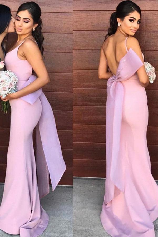 Robe de demoiselle d'honneur longue sirène en satin lilas, dos nu et nœud papillon