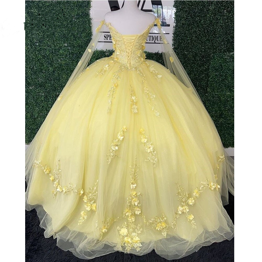 Vestidos de quinceañera amarillos brillantes con tirantes finos y drapeado, vestidos de baile de 15 años con flores 3D y cuentas Y4050