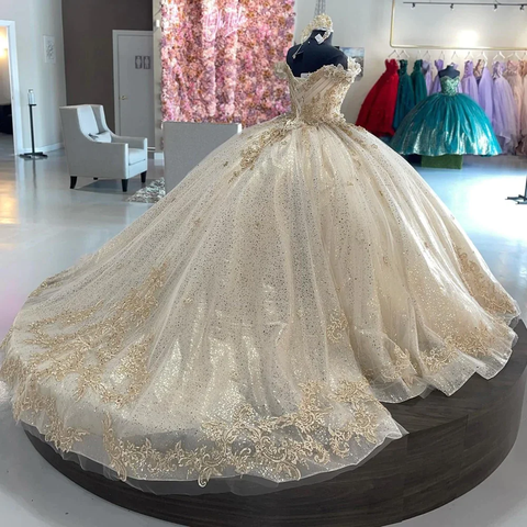 Robe de bal de quinceañera champagne à épaules dénudées et paillettes Y2612