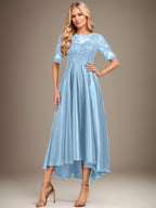 Robe de mère de la mariée asymétrique en satin stretch dentelle et dentelle, coupe trapèze, effet illusion, ornée de sequins 