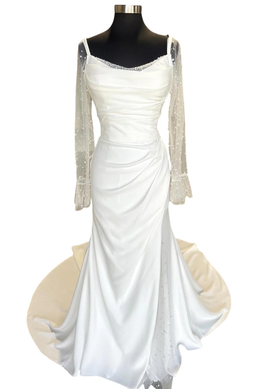 Vestido de novia blanco sin espalda con fruncido y mangas desmontables WD718