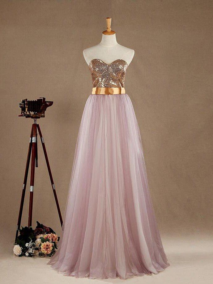 Vestido de dama de honor de tul morado claro con corte en A y escote corazón con lentejuelas doradas, sin tirantes y vestido de noche 