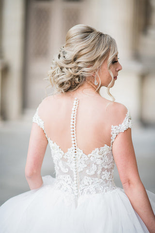 Vestido de novia de corte princesa, elegante, con mangas casquillo, encaje y tul WD692