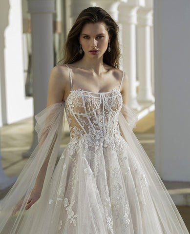 Preciosos vestidos de novia blancos de corte A, con tirantes finos, encaje de tul y manga larga, con apliques.