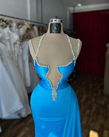 Belles robes de bal en satin à bretelles spaghetti sans manches et à volants