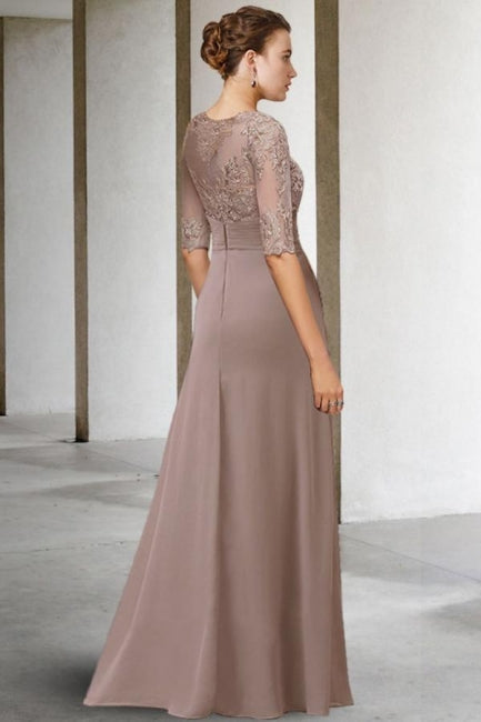 Precioso vestido largo verde de corte A, de encaje y gasa, para la madre de la novia, con mangas.