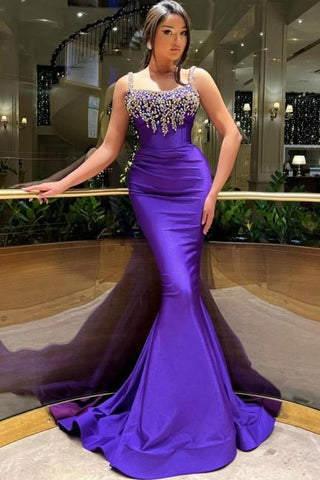 Precioso vestido largo de sirena morado sin mangas con purpurina para baile de graduación