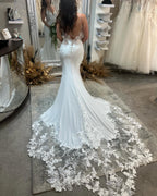 Magnifique robe de mariée sirène à fines bretelles sans manches en dentelle à sequins