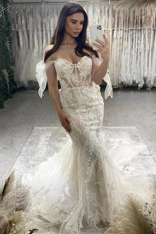 Preciosos vestidos de novia de sirena con escote corazón, sin mangas, apliques de tul y encaje