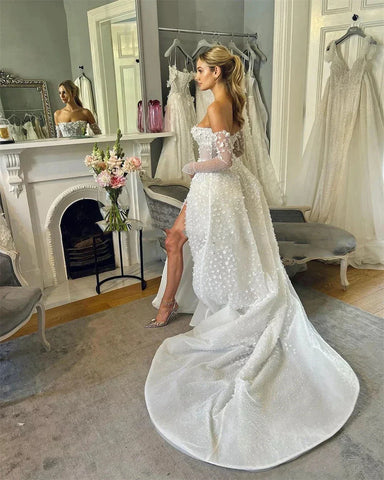 Hermosos y sexys vestidos de novia de manga larga con tirantes finos, sencillos, blancos, sin espalda, con pliegues y abertura alta, estilo princesa, colección 2024