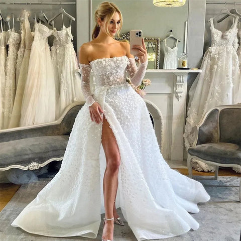 Hermosos y sexys vestidos de novia de manga larga con tirantes finos, sencillos, blancos, sin espalda, con pliegues y abertura alta, estilo princesa, colección 2024