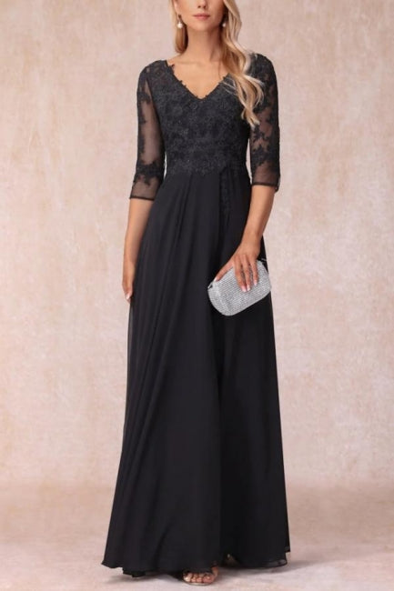 Vestidos largos negros de corte A, escote en V, encaje y gasa para la madre de la novia, con mangas.