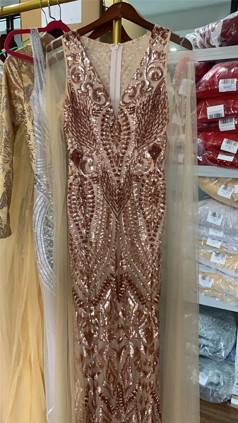 Black V-Neck Sequined Sexy Evening Dressese Mermaid Sleeveless Sparkle Evening Gowns Design 2025 LA70117