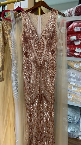 Black V-Neck Sequined Sexy Evening Dressese Mermaid Sleeveless Sparkle Evening Gowns Design 2025 LA70117