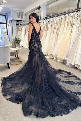 Robe de mariée longue trompette à col en V et applications de tulle noir WD699