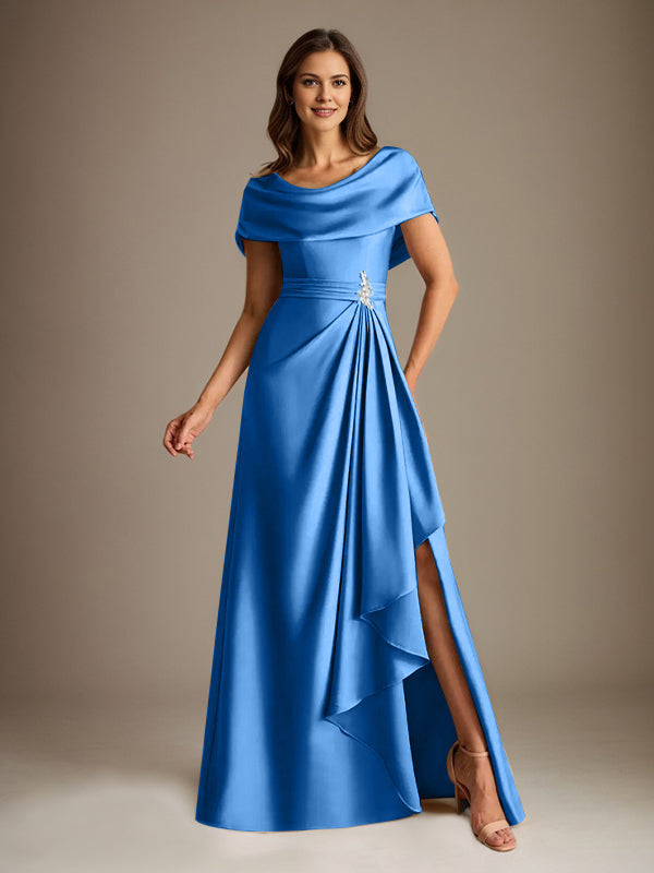 Robe de mariée trapèze en satin stretch, longue jusqu'au sol, avec décolleté rond et volants cascade, idéale pour la mère de la mariée. 
