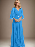 Vestido de corte A, escote en V, largo hasta el suelo, de gasa, para la madre de la novia, con volantes en cascada y broche de cristal. 