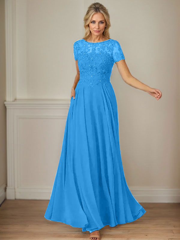 Robe en mousseline de soie bleu marine foncé, coupe trapèze, col bateau et sequins 
