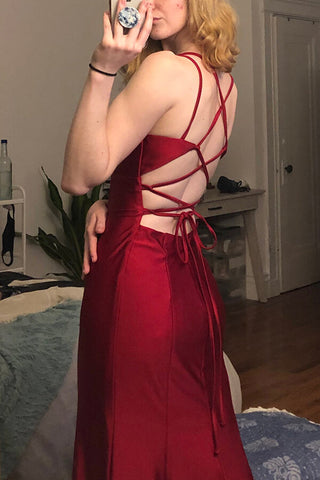 Robe de bal longue sirène bordeaux en satin, col V et fines bretelles spaghetti