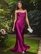 Vestido de fiesta largo de sirena sin tirantes con rosa 3D y corpiño transparente