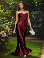 Vestido de fiesta largo de sirena sin tirantes con rosa 3D y corpiño transparente
