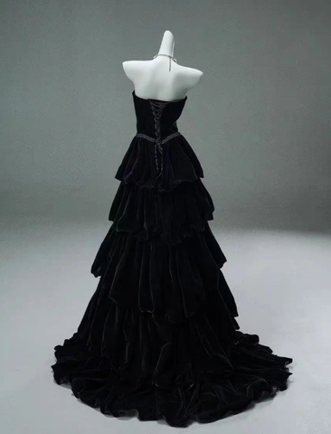 Elegante vestido de noche negro de corte A con capas, vestido de noche negro sin tirantes Y4378