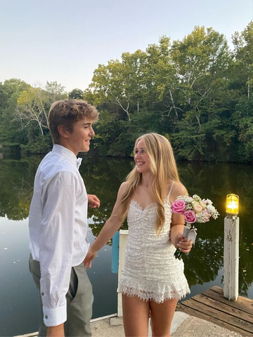 Robe de bal blanche à fines bretelles et dentelle pour femme Y4078