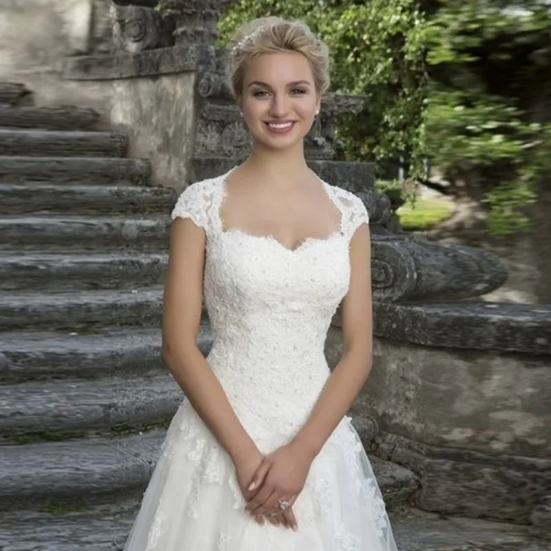 Cap Sleeve Wedding Dresses Amazing Neck Vestidos De Novia Appliques Vestido De Noiva Lace Robe De Mariée