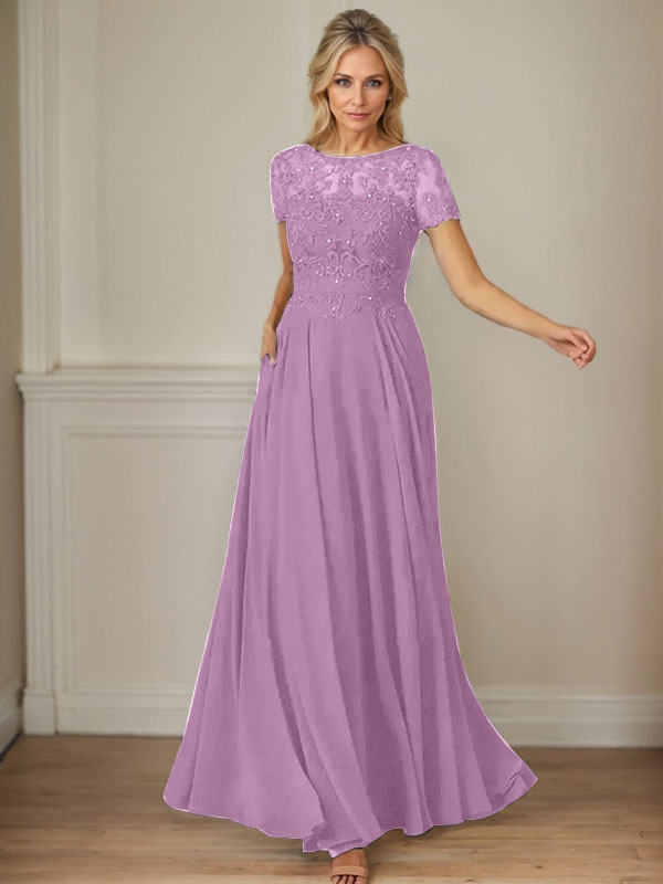 Robe en mousseline de soie bleu marine foncé, coupe trapèze, col bateau et sequins 