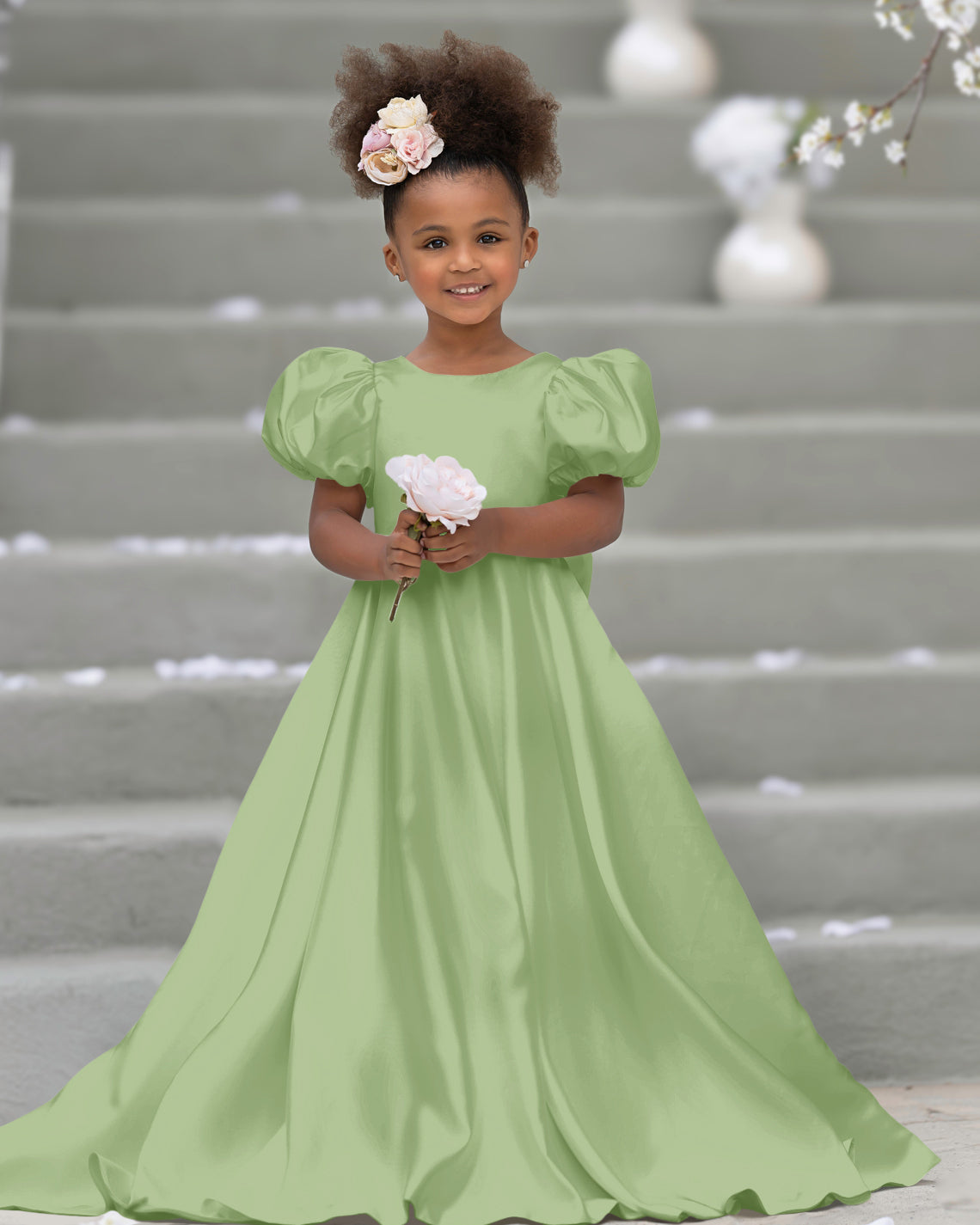 Vestido de niña de las flores con mangas abullonadas, lazo, botones en la espalda y cola de barrido 