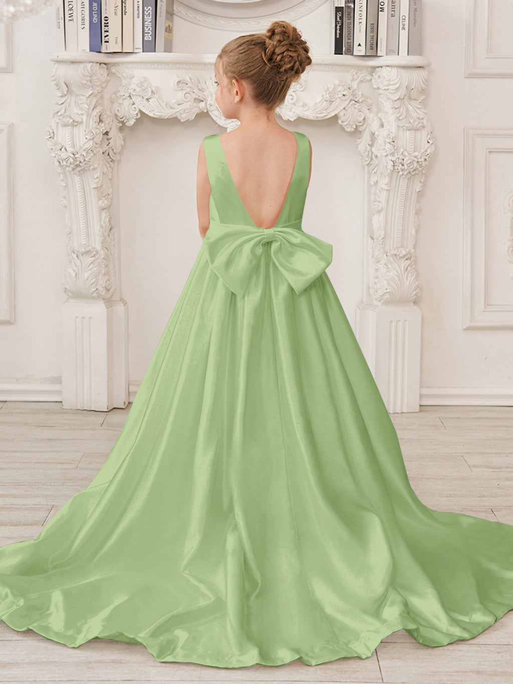 Vestido de niña de las flores de satén sin mangas, corte princesa, con cola y lazo. 