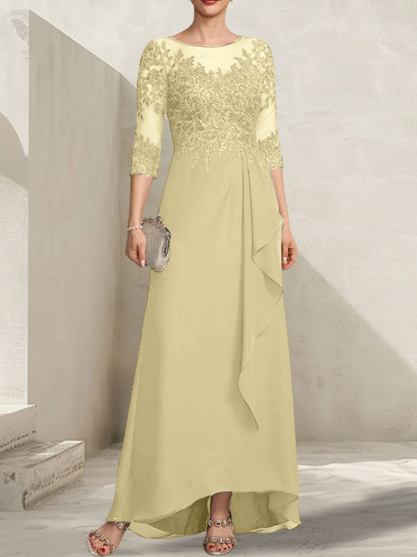 Vestido de madrina de la novia, corte asimétrico, escote ilusión, encaje y gasa, con lentejuelas y volantes en cascada.