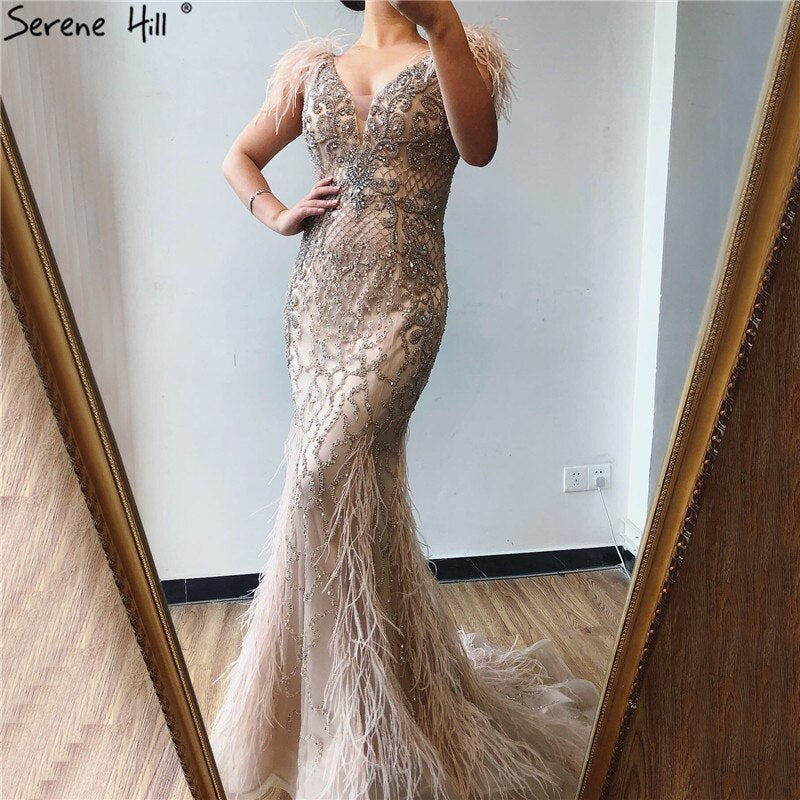 Champagne Luxury V-Neck Sexy Mermaid Evening Dresses 2025 Diamond Feathers Sleeveless Formal Dress LA70350
