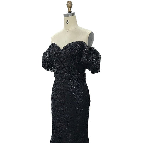 Vestido de cóctel elegante y sexy de manga corta color champán, corte sirena con abertura, ideal para fiestas y cócteles (modelo 2025 LA70736S) 