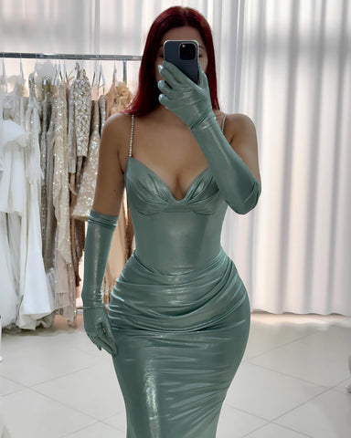 Charmante robe de bal en satin à bretelles spaghetti et manches mi-longues