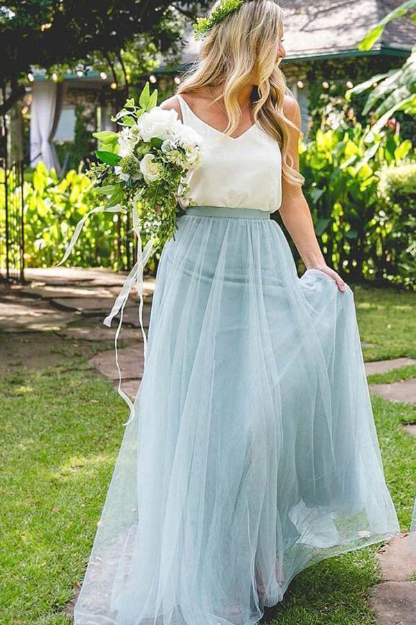 Vestidos de dama de honor largos de dos piezas de tul azul claro con escote en V, económicos 